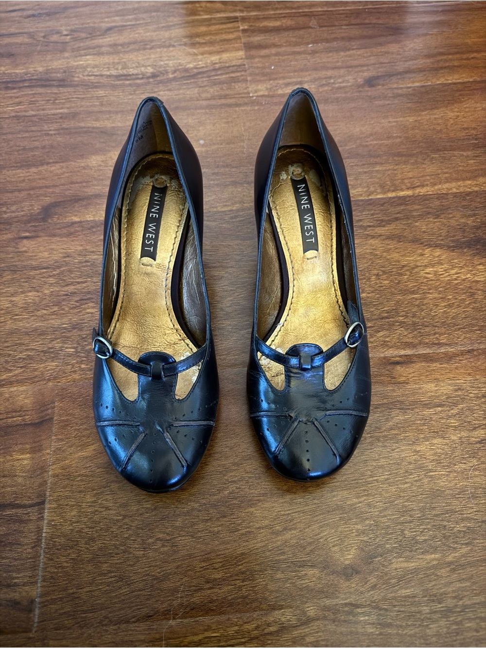 Nine West Jamonica Leather Mary Jane Pumps Size 5